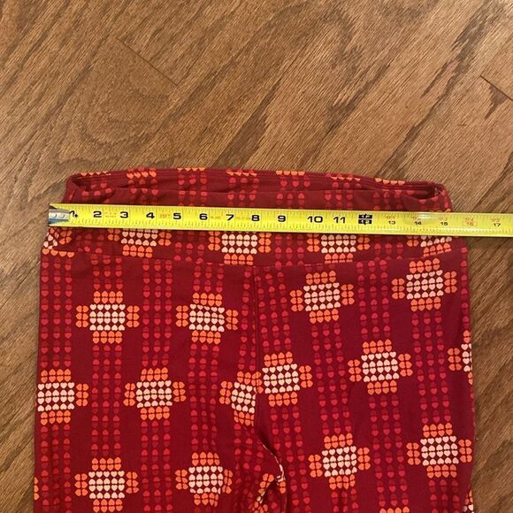 Lularoe tall and curvy, super soft leggings, red light, pink, and light peach - Picture 5 of 8